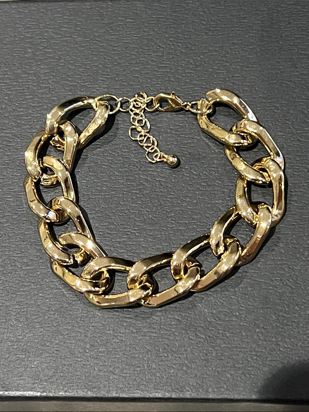 Gold Chunky Link Bracelet for adjustable.  LOVE!!